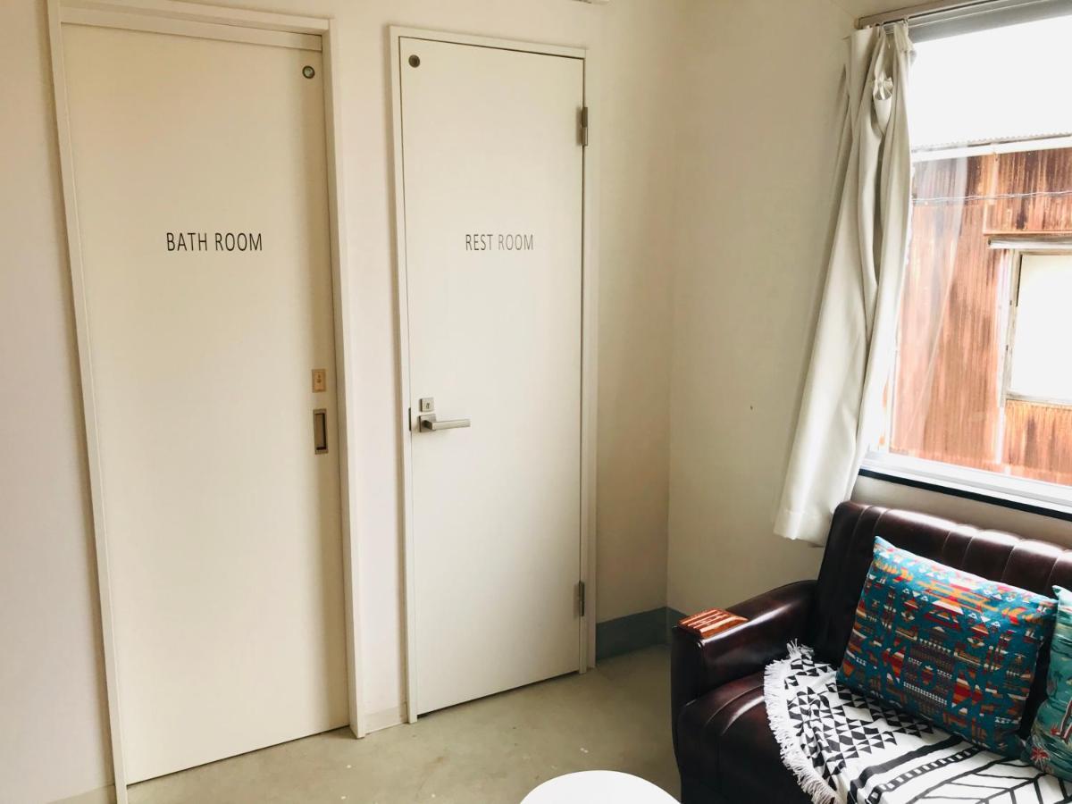 Meedafu'S Yui Hostel And Coffee Yoron Exterior photo